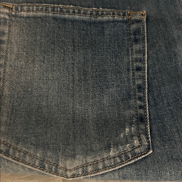 AG Adriano Goldschmied Light Blue High-Rise Cropped Jeans with Knee Rips - Picture 8 of 8